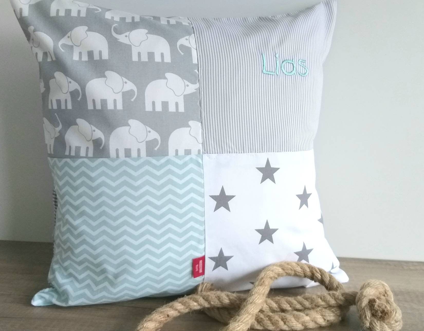 PATCHWORK - KISSENHÜLLE - KISSEN mit Namen - Kinderkissen - Kissen Baby - Kissen bestickt - Elefant graun mint weiß