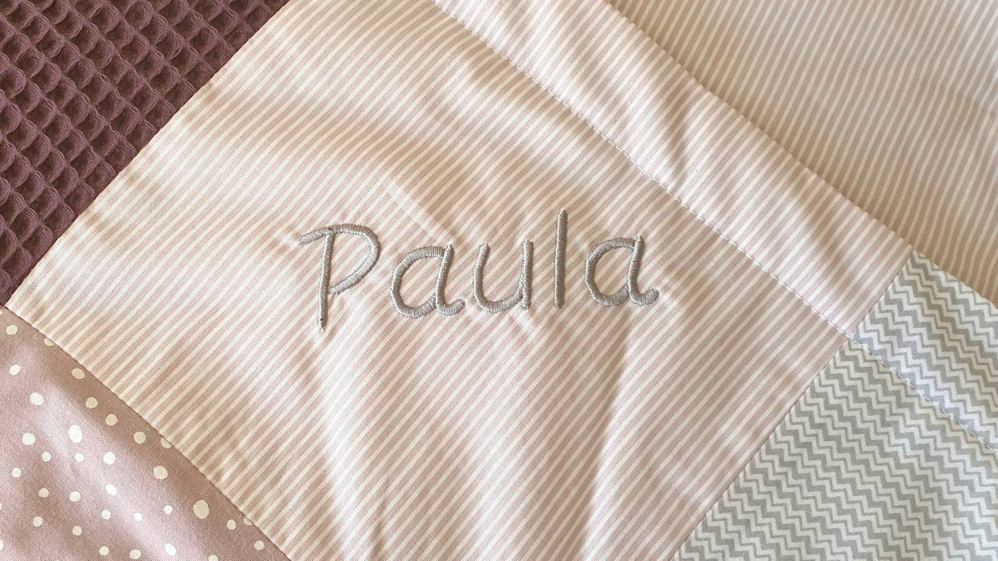 WAFFELPIQUE PATCHWORK - DECKE - Tagesdecke - Kuscheldecke personalisierbar mit Namen - mauve | altrosa | taupe grau