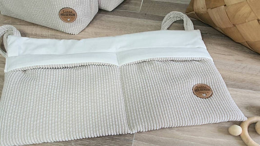 Waffelpique - praktische Betttasche - WANDUTENSILO - Organizer für Wickeltisch, Babybett - Cord Creme Beige